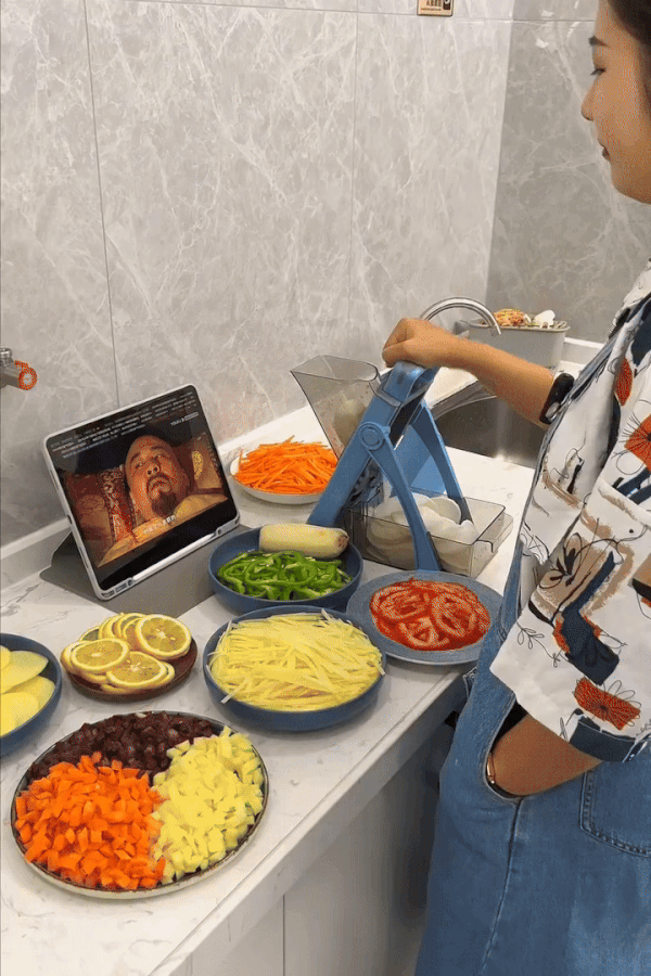 Manual Vegetable Cutter 4-in-1 | Adjustable Mandoline Slicer